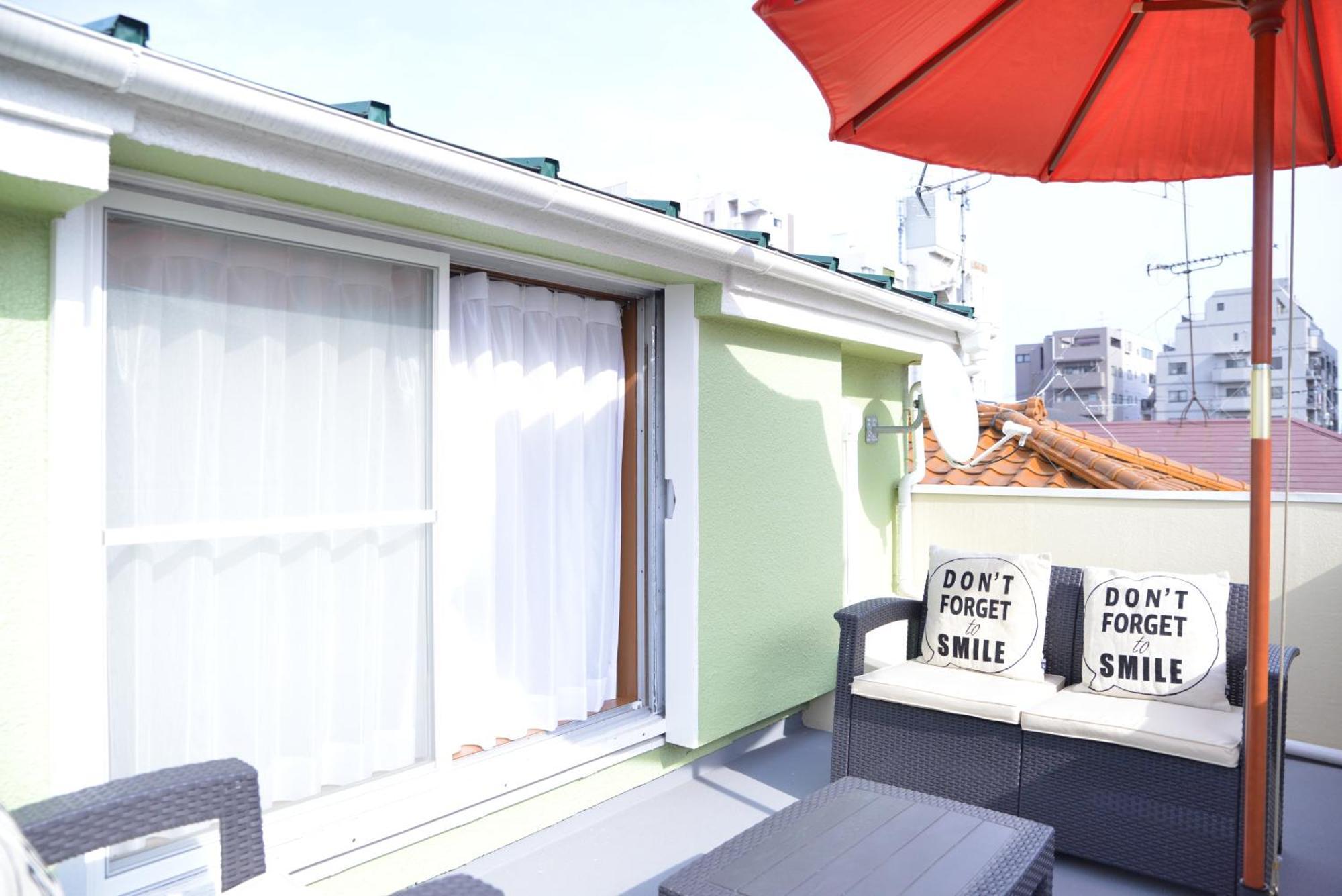 House 2 * Tokio